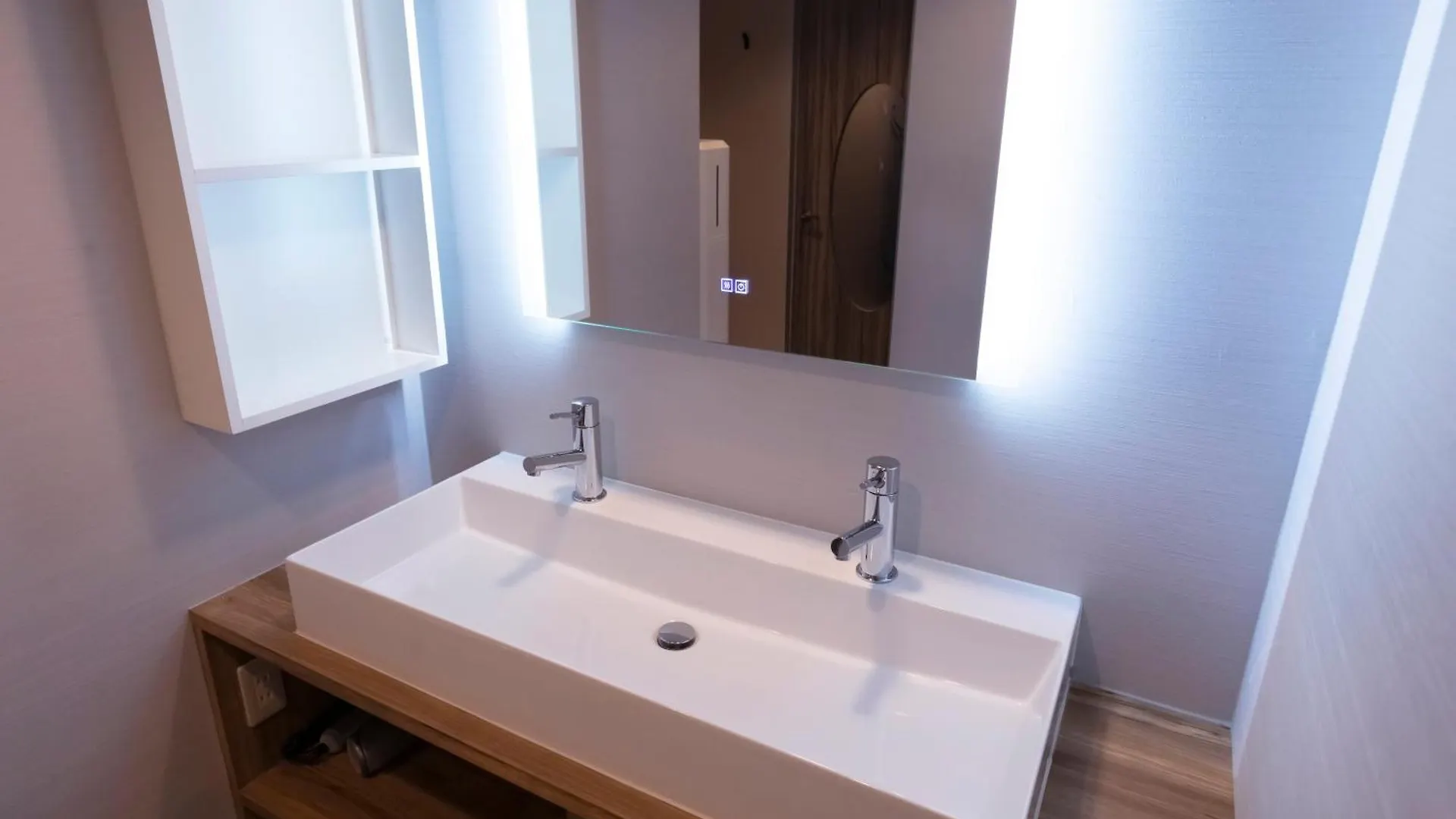 Hotel Atlas Shinkabukicho (Adults Only) Tokyo Love hotel