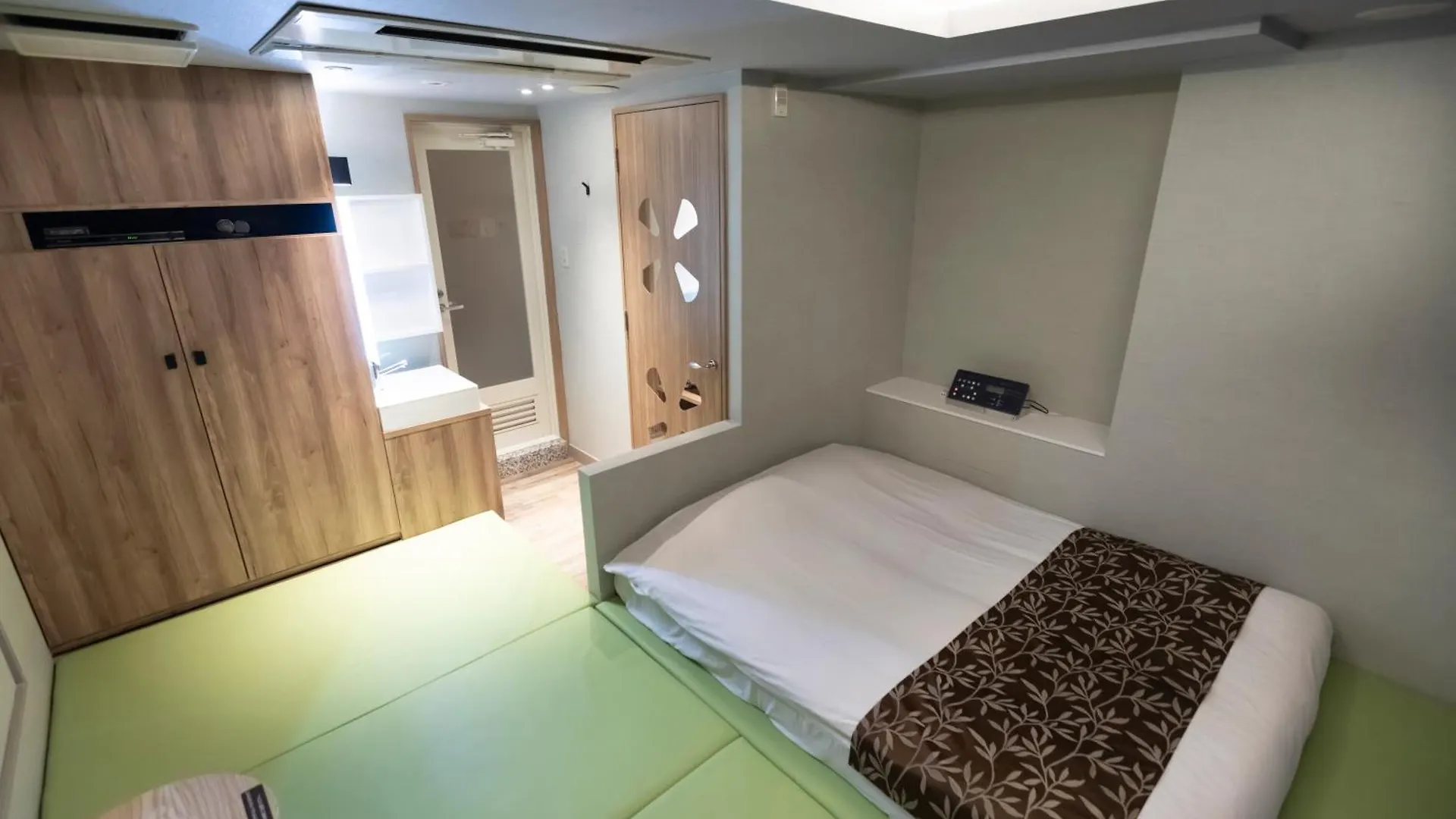 Hotel Atlas Shinkabukicho (Adults Only) Tokyo Love hotel